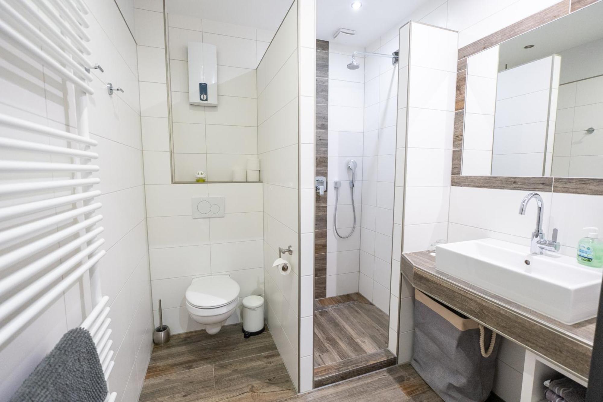 אדנאו Guesthouse Cockpit מראה חיצוני תמונה